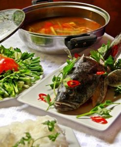 Lẩu cá mú nấu ngót